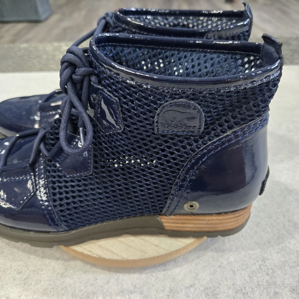 🐢 Sorel Major Lace Mesh Collegiate Navy Boots Size 8.5 Excellent Condition - Picture 10 of 15